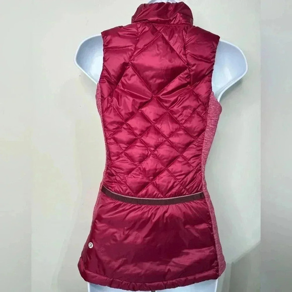 Lululemon Down For A Run Vest Berry Rumble
Pink Size 2 - Picture 6 of 7